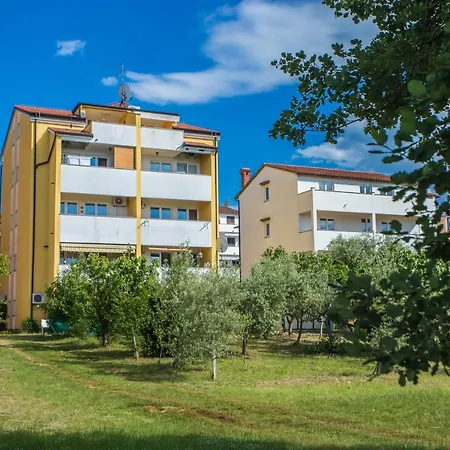 Apartman Vlado *